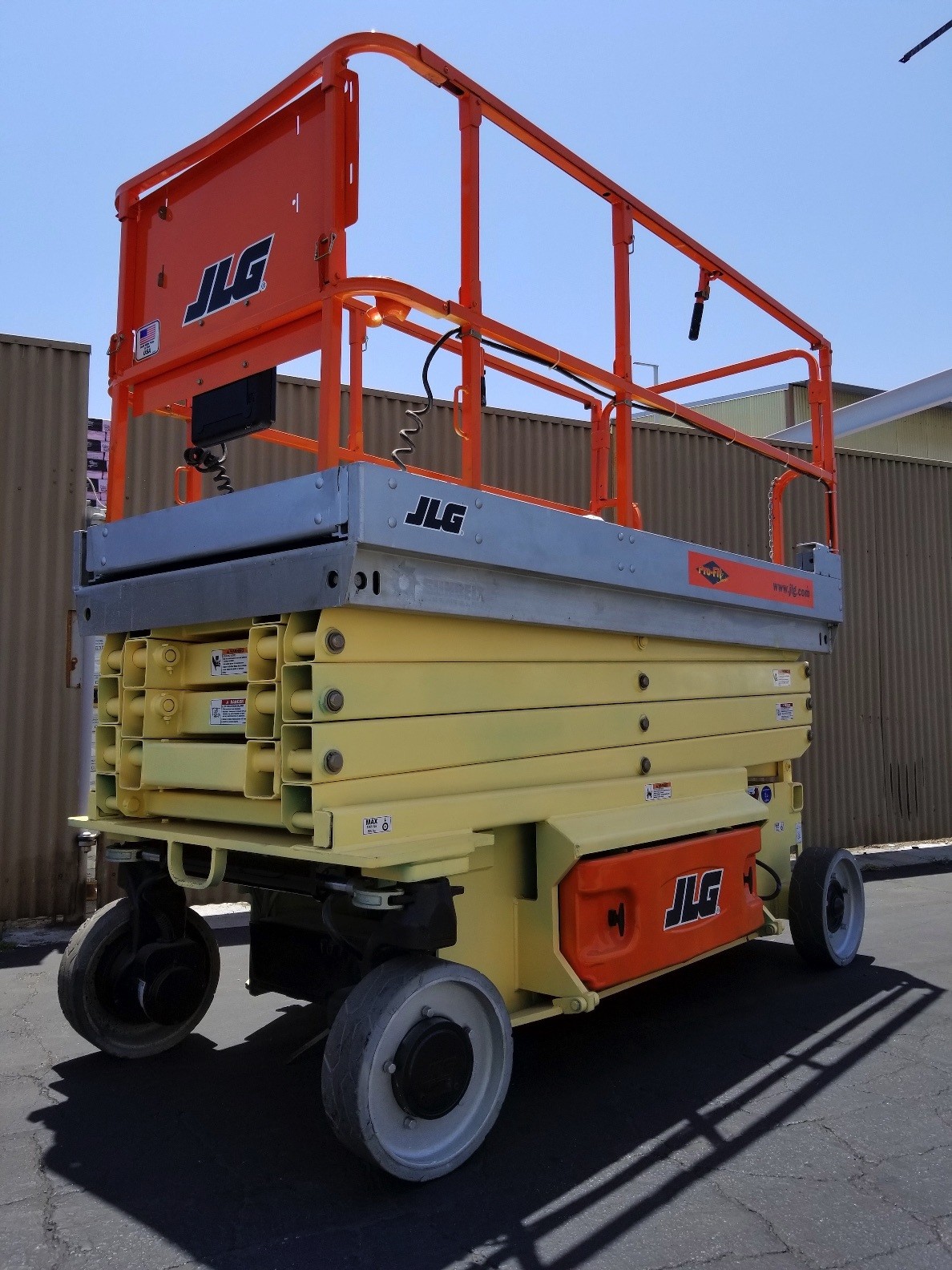 2011 JLG 3246ES Scissor Lift - KDR Equipment